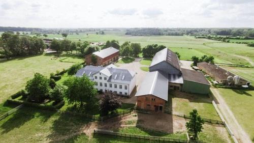 Gut-Royum-Strohlager in Brodersby (Schleswig-Holstein)
