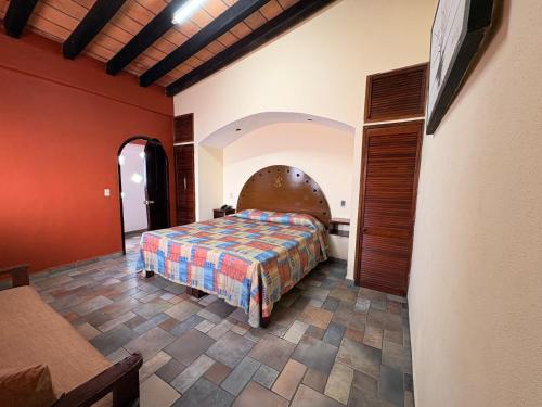 room detail thumbnail 0