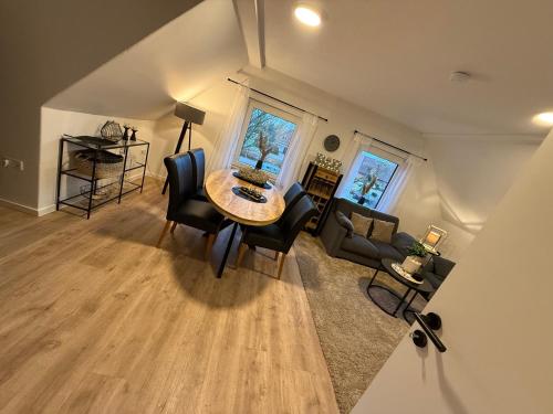 HafenNest Barßel - Moderne Ferienwohnung bis 4 Personen – khách sạn tại Barssel