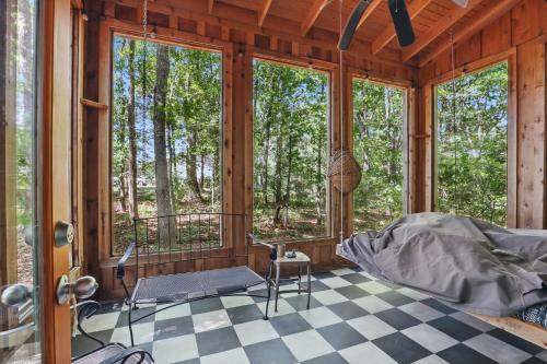 The Artful Bungalow with Loft home - image 8