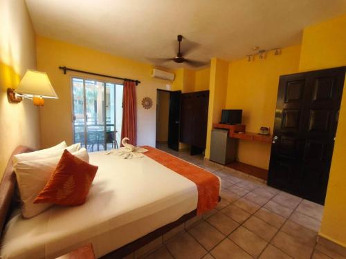 room detail thumbnail 0