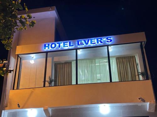 . Hotel Evers