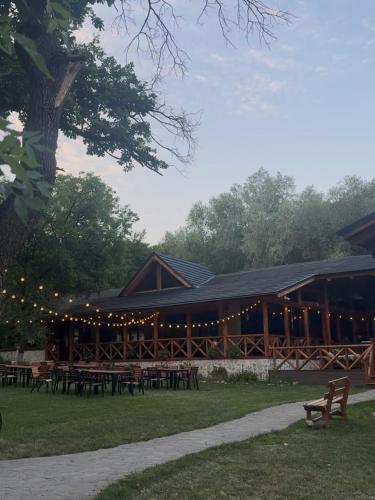 Accommodation in Comuna Tisãu