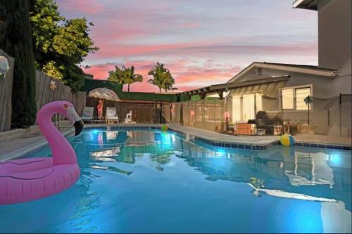 Facilities, 3BR Family Fun Home, Pool, Air Hockey&Patio Dining in Otay