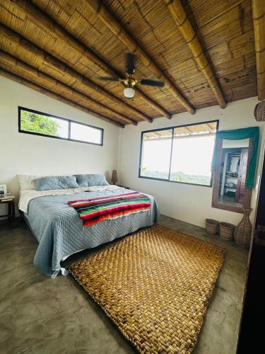 Casa Coral Blue, Ayampe