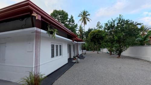 Eagles Rest in Dompe