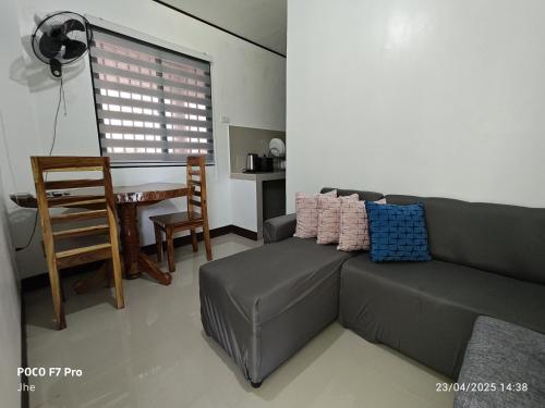 CristoRey Capas Tarlac GuestHaws R205 in Capas