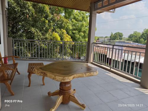 CristoRey Capas Tarlac GuestHaws R205 in Capas