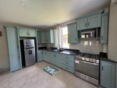 MJays in Anse De Mai