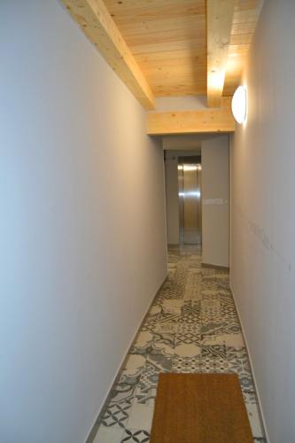 Leopoldo Cano Center - image 10