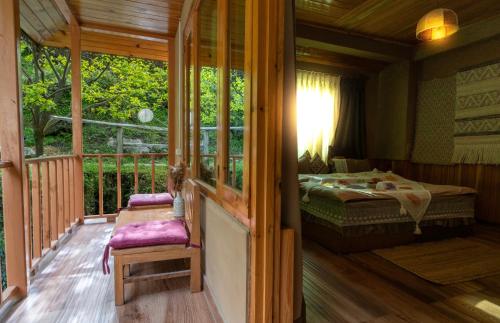 Balkons/terase, Khwaabgaah-A Boutique Homestay in Banjar