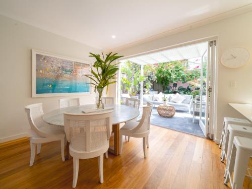 Facilities, Calm Coastal 4BR Vaucluse Home for 10 with Garage in Watsons Bay