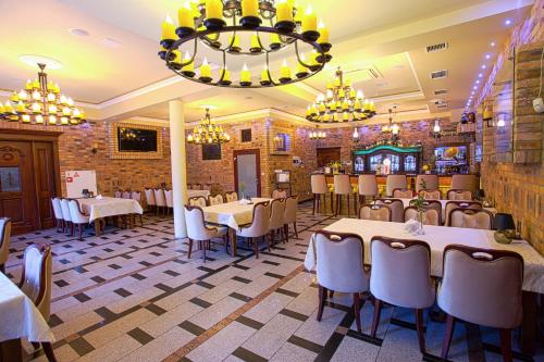 Restorāns, Hotel Róża (Hotel Roza) in Kamieniec Wrocławski