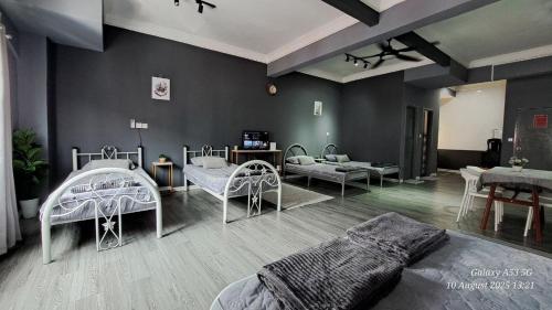 KAY'SURIA HOMESTAY in Bandar Tasik Puteri