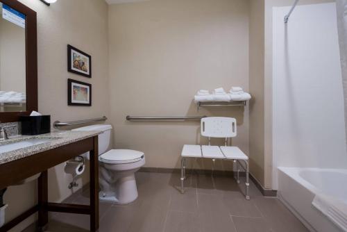 Comfort Inn Onalaska - La Crosse Area - image 13