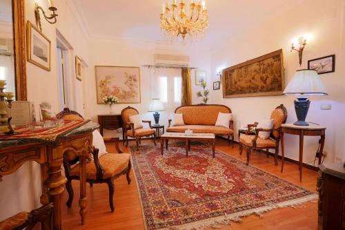 Stylish 2 Bedroom Apartment with city view in Agouza – khách sạn tại Dokki
