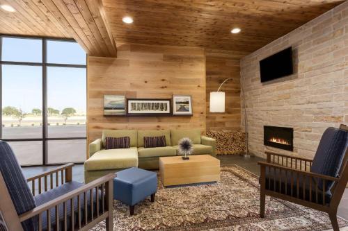 Country Inn & Suites by Radisson, New Braunfels, TX in New Braunfels, USA