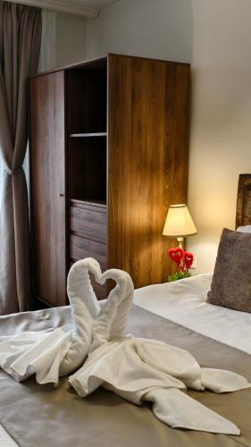 Elegant Lux Hotel - image 4