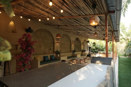 Cape Nirvana, Backwater & Pool villa in Shirkoli