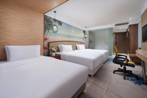 room detail thumbnail 2
