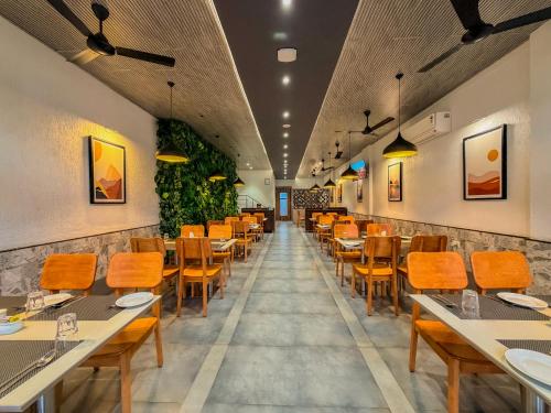 Restaurant, Zip By Spree Hotels Ranjangaon in Ranjangaon