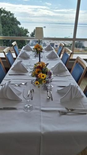 Restaurant, Hotel Zur schonen Aussicht in Gromitz