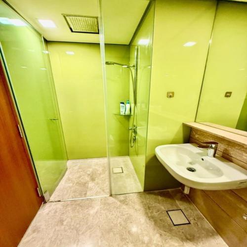 sky suites klcc by KL - main image