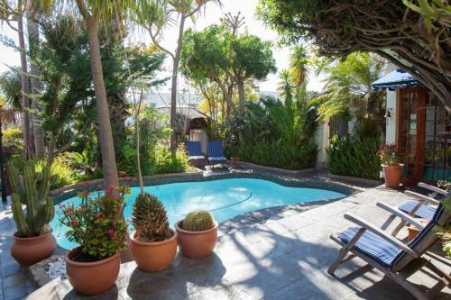 Portview and Brenwin Guesthouse - Cape Town