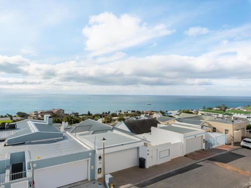 Arc Guest House - image 5
