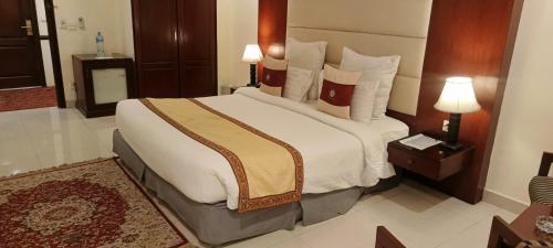 Heaven Hotel - image 8