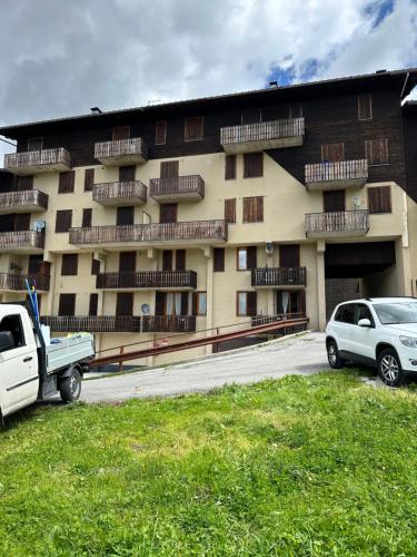 Exterior view, La Cabine Noire - Foppolo in Foppolo