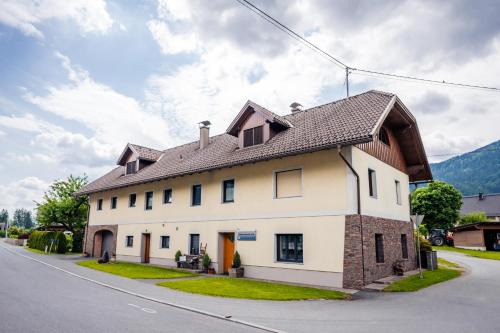 Ferienwohnung Jank – khách sạn tại Rattendorf