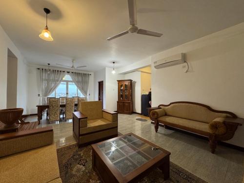 Lakeview Haven Apartments – khách sạn tại Wellampitiya