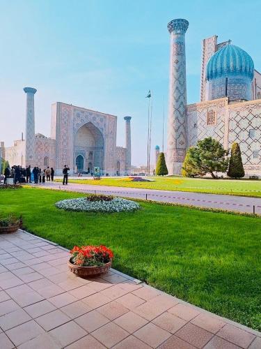 Guesthouse Anora 1, Three minutes walk from Registan Square, The very Center of Samarkand - Samarkand
