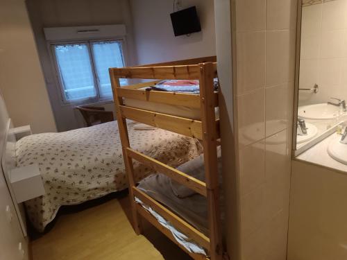 Hôtel des Pyrénées (Hotel des Pyrenees) in 奧多