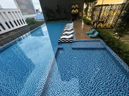 Swimming pool, Alinea Suites Shah Alam by Goldenrose in Shah Alam