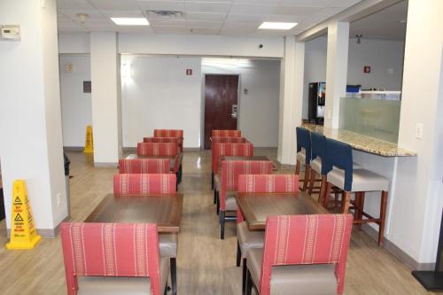 Comfort Suites Miamisburg - Dayton South - image 14