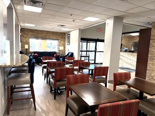 Food and beverages, Comfort Suites Miamisburg - Dayton South in Miamisburg (OH)