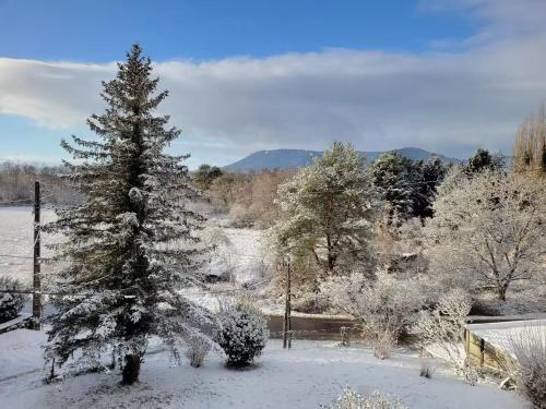 สวน, Rez-de-jardin en lisière de forêt (Rez-de-jardin en lisiere de foret) in แซ็ง-เด-เด-โวฌ