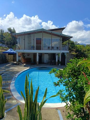 Casa Campestre con pisicina climatizada, Fusagasugá