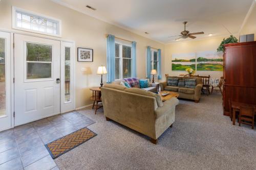 Instalaciones, Very Private and Spacious Waterfront Family House in Cambridge (MD)