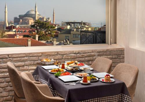 Great Fortune Concept Hotel - image 5