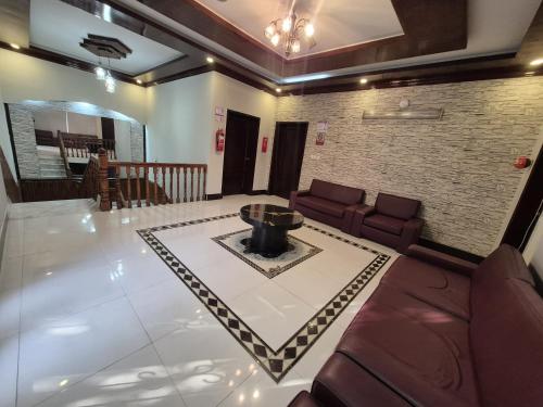 Facilities, Royal Executive Inn Guest House Peshawar in Peshawar