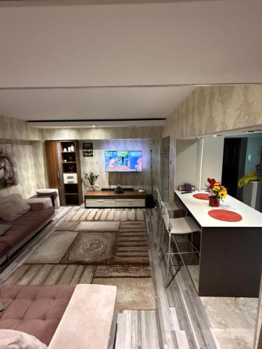 V I P apartaments – khách sạn tại Titan