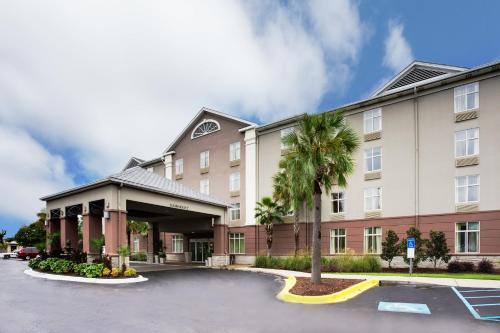 Photo - Holiday Inn Express Hotel & Suites Charleston - Northwoods by IHG