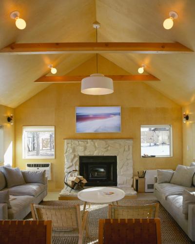2 bedrooms, 2 beds