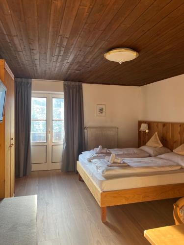 LAKE & RIVER Hotel Room Type - Double Room
