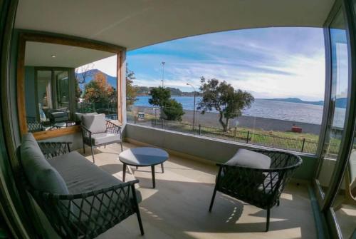 D Lake View