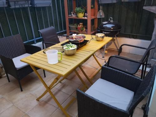 Agréable Maison en centre de ville (Agreable Maison en centre de ville) in Анхьєн-ле-Бен