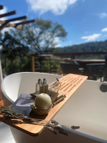Villa Siena conforto nas alturas Casa com 2 suítes 2 banheiras de imersão vista maravilhosa a 1300m de altitude